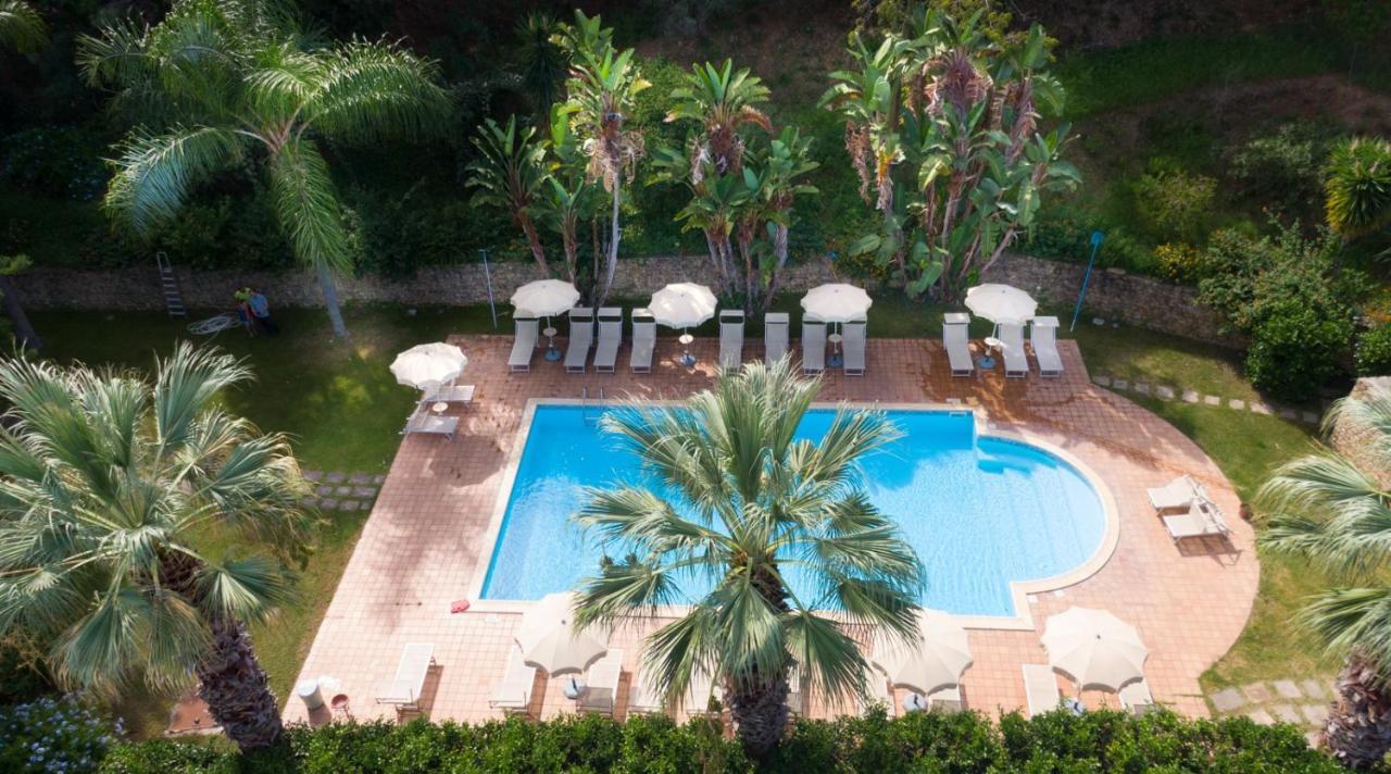 Agriturismo Villa Luca Sant'Agata di Militello Bagian luar foto