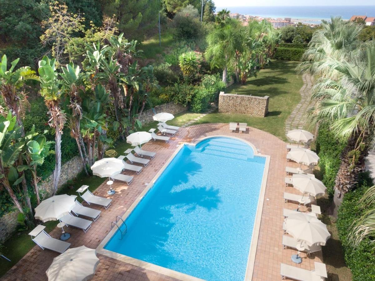 Agriturismo Villa Luca Sant'Agata di Militello Bagian luar foto