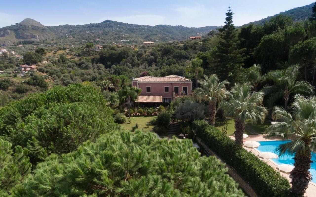 Agriturismo Villa Luca Sant'Agata di Militello Bagian luar foto